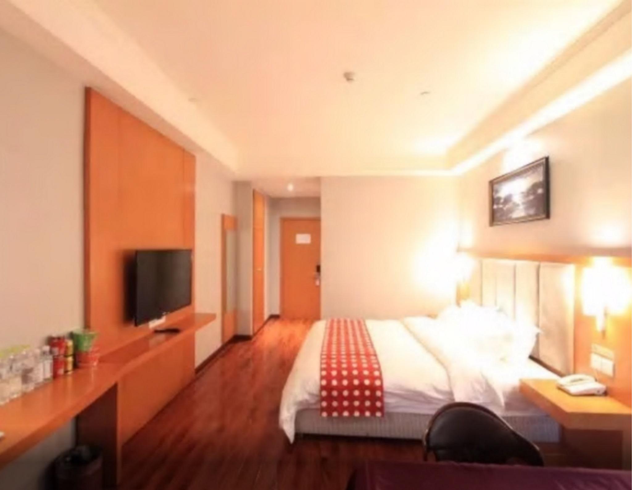 Отель Ibis Chongqing Airport Экстерьер фото