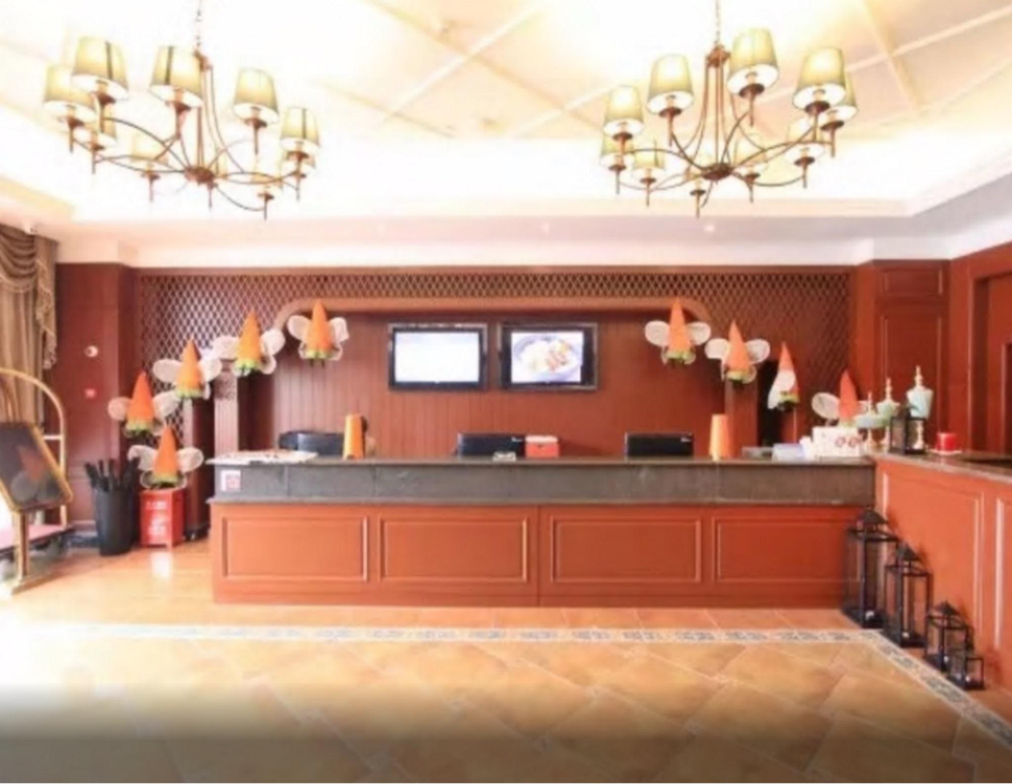 Отель Ibis Chongqing Airport Экстерьер фото