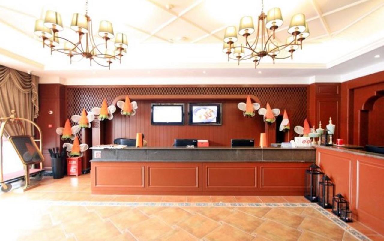Отель Ibis Chongqing Airport Экстерьер фото